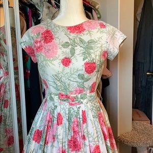 True vintage 1950s dress